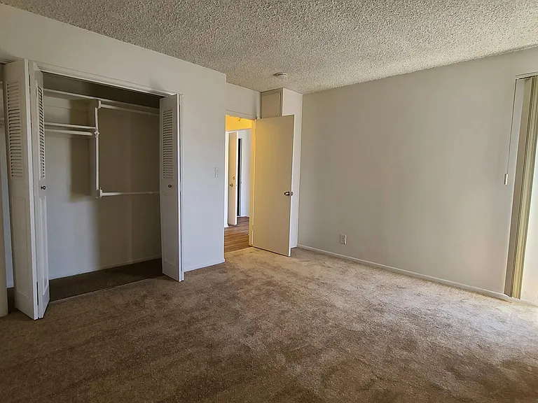 1681 Amberwood Dr #206 — Photo 10