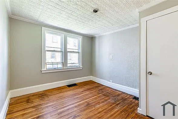 279 Adams St #C — Photo 22