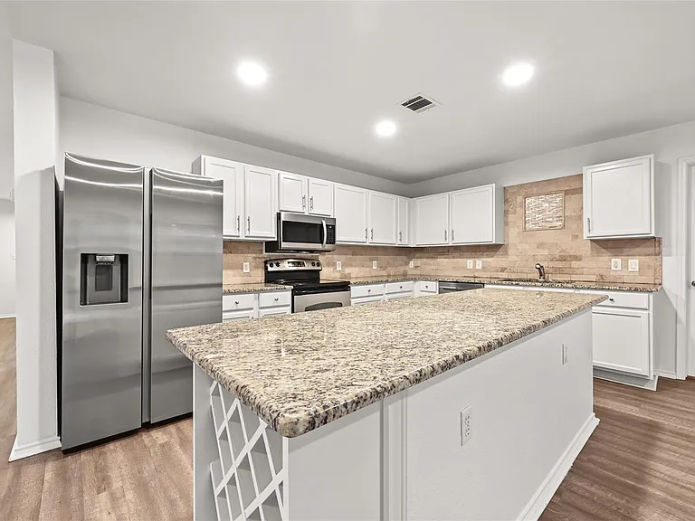 2217 Riker Ridge Trl — Photo 12