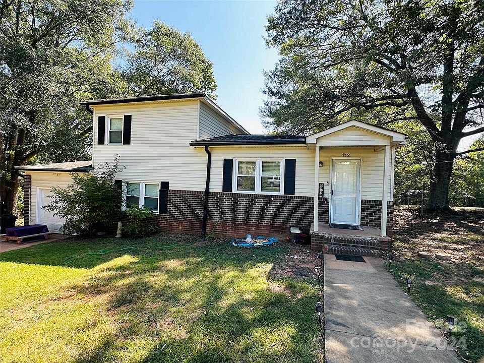 2nd image of 112 Stowe Acres