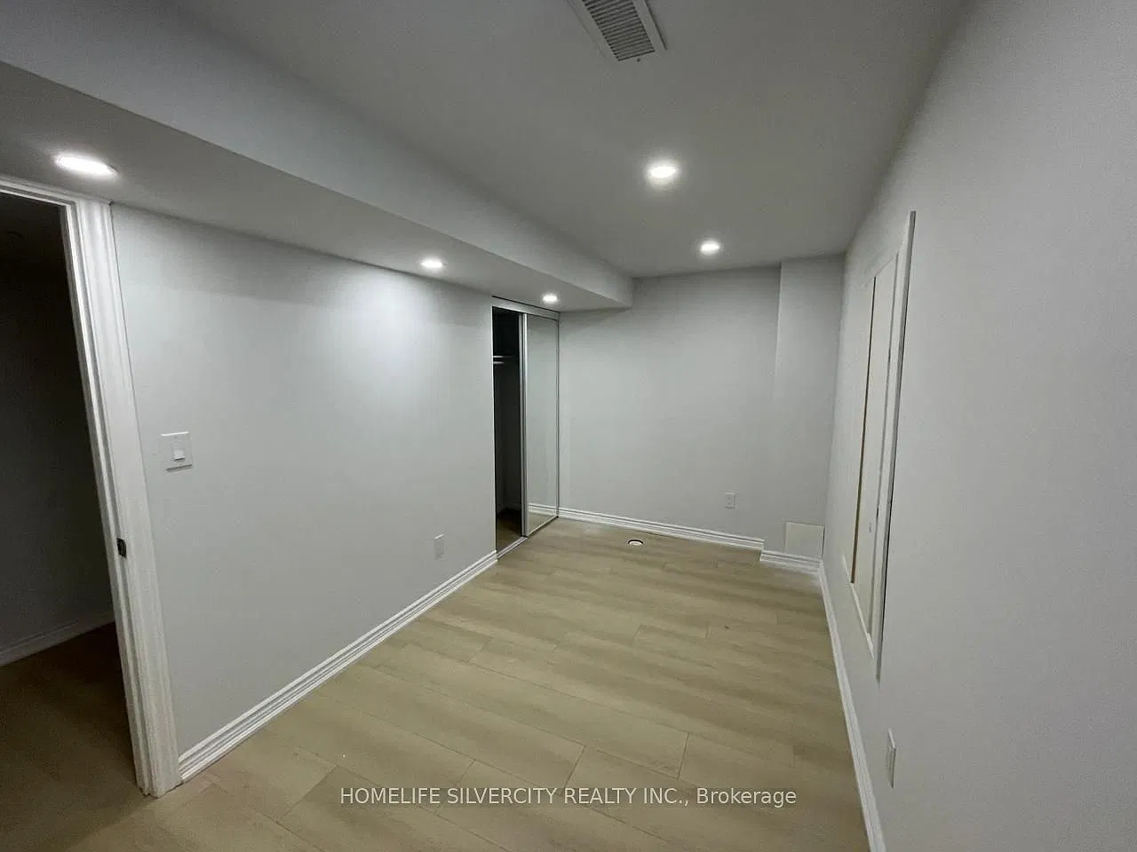 2 bed, $1,800 — Photo 3