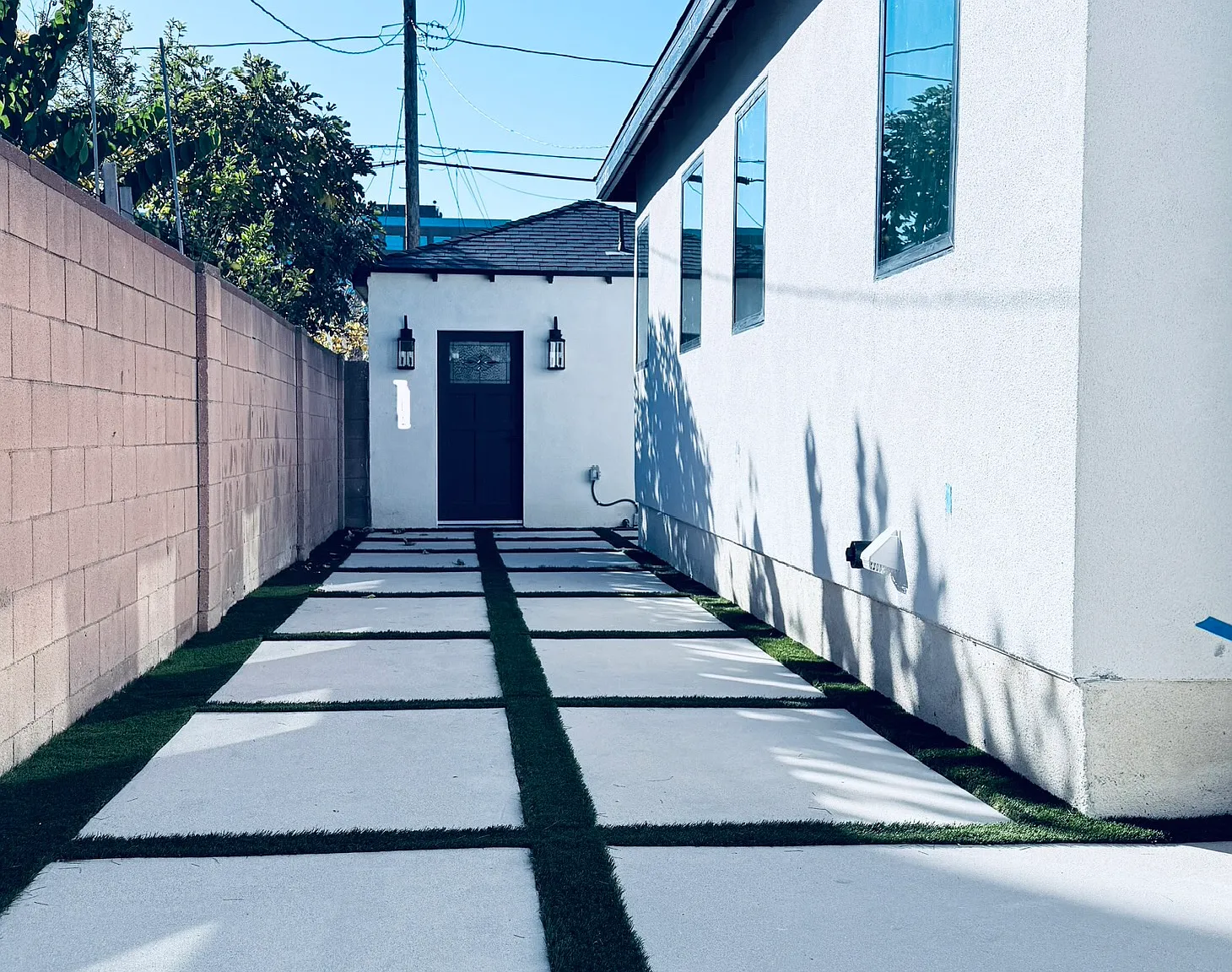 1 bed, 800 sqft, $2,700 — Photo 1