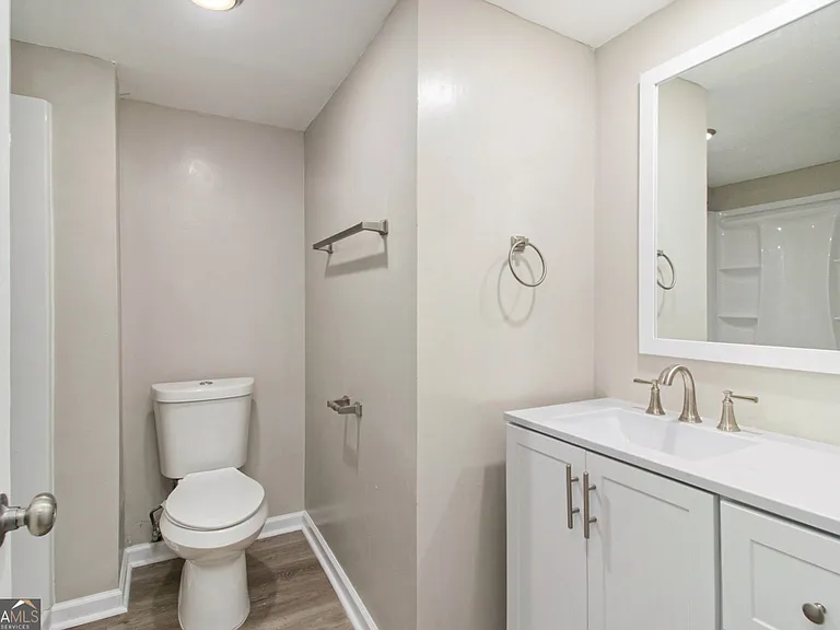 3782 Kensingwood Trce — Photo 8