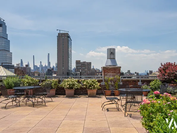 250 West 103rd Street image 11 of 12