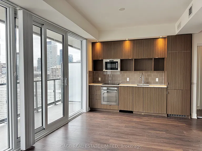 89 McGill St #2701 — Photo 19