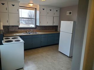 806 5th St UNIT 2, Victor, IA 52347