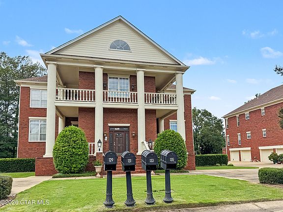 3rd image of 131 Willow Pointe Dr