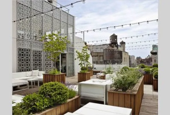 Sold by Avenue Real Estate | media 16