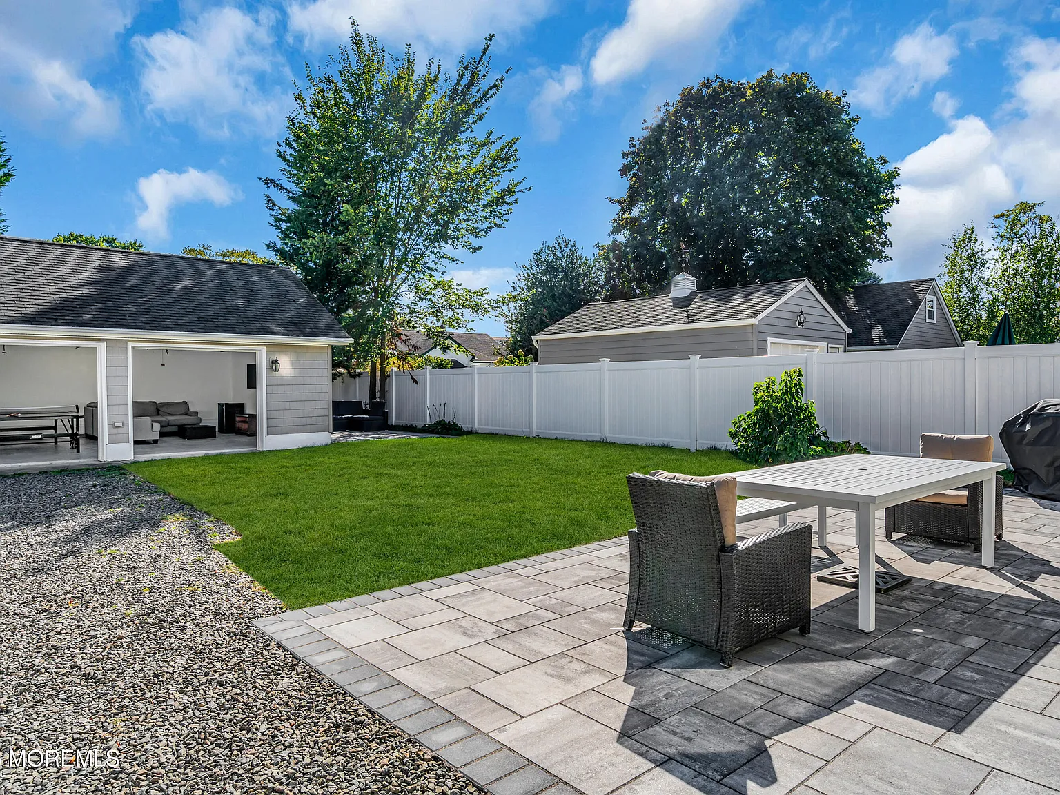 4 bed, 1692 sqft, $3,200 — Photo 3
