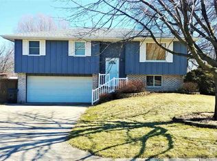 100 Summer Cir, East Peoria, IL