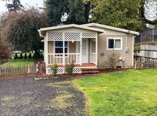 425 SW Grove Rd, Estacada, OR 97023
