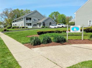 402 Mariners Walk #402, Milford, CT 06460