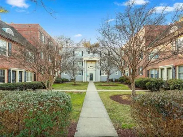 2059 38th St SE, Washington, DC