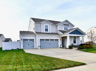6625 Harvest Moon Ln, Whitestown, IN 46075