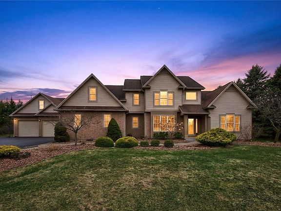 2nd image of 7 Terra Way