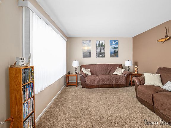 4th image of 14310 Tyrone Ave NW