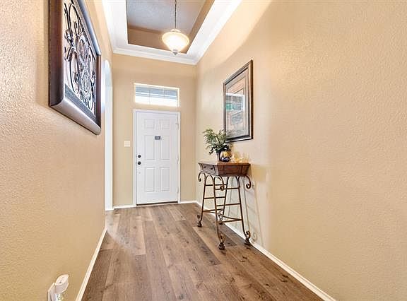 5th image of 288 Blackhaw Dr