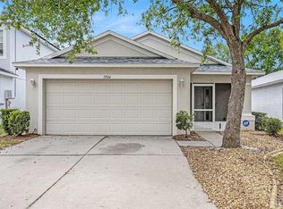 7924 Carriage Pointe Dr, Gibsonton, FL 33534