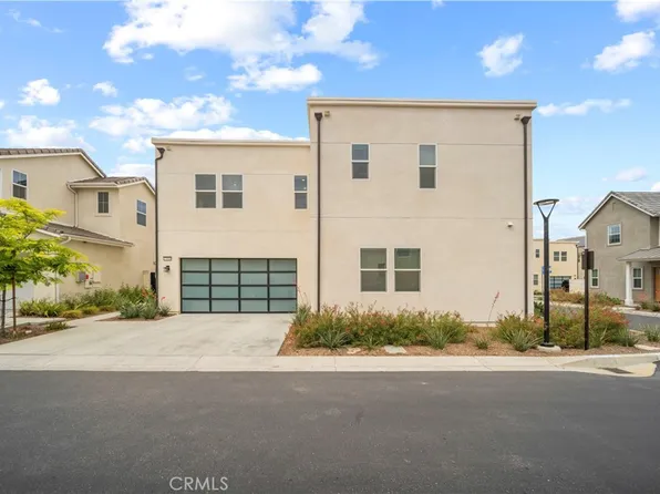 27014 Goldfields Ct, Valencia, CA 91381