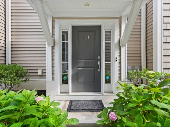 91 West Broad St #13, Stamford, CT 06902