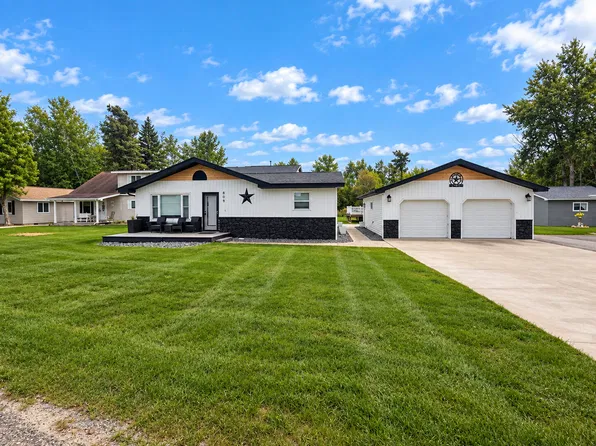 809 Iroquois Ave, Prudenville, MI 48651