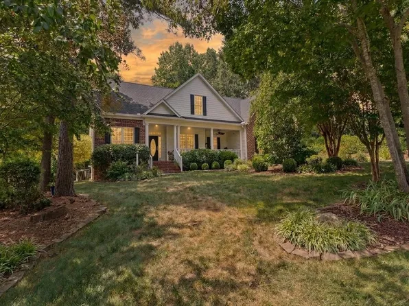 30 Winchester Ct, Youngsville, NC 27596