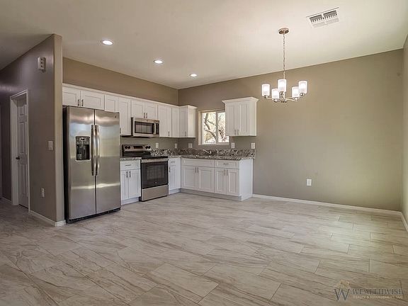 2nd image of 1349 W Hualpai Rd #2