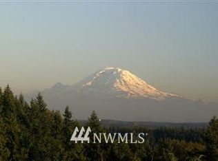 11933 SE 76th Pl, Newcastle, WA 98056