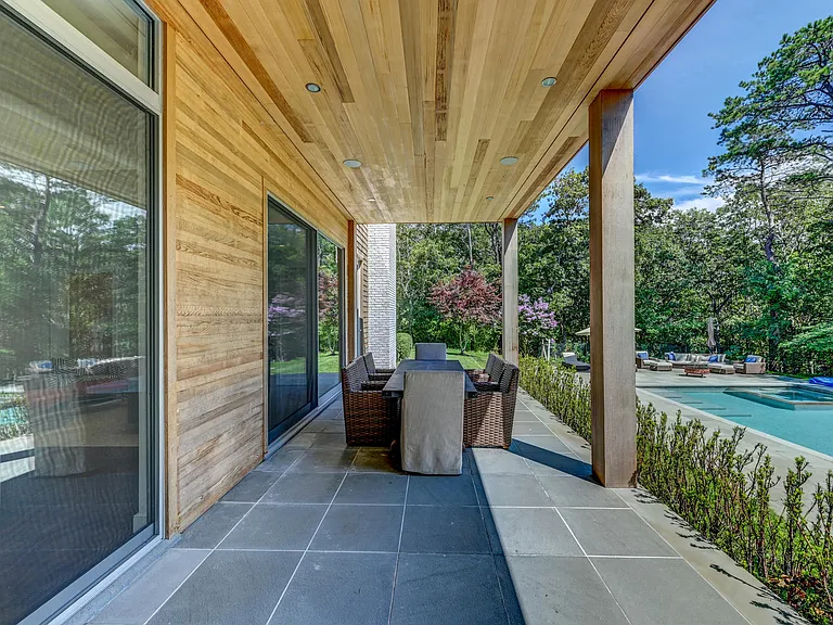 1 Paumanok Rd — Photo 7