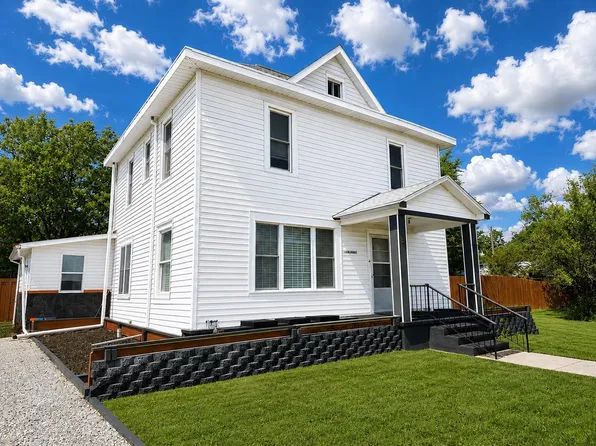 1118 N Lincoln St, Russell, KS 67665