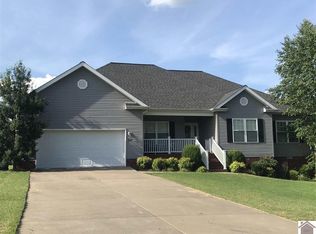 229 Eagle Lake Dr, Benton, KY 42025