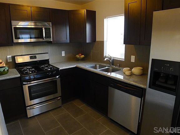 3rd image of 4143 Louisiana St