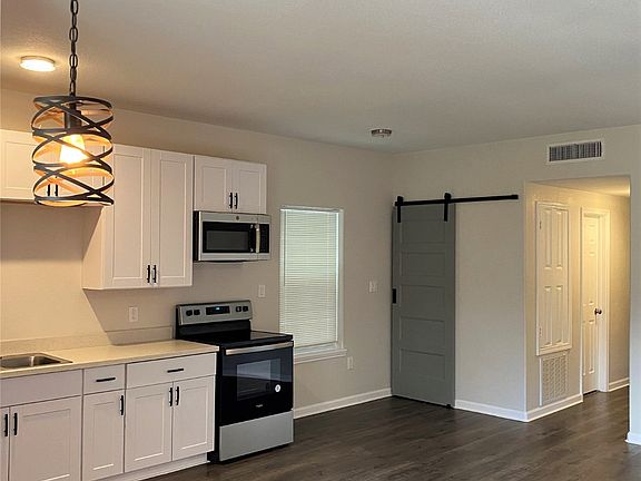 5th image of 7910 Avenue B #7910B
