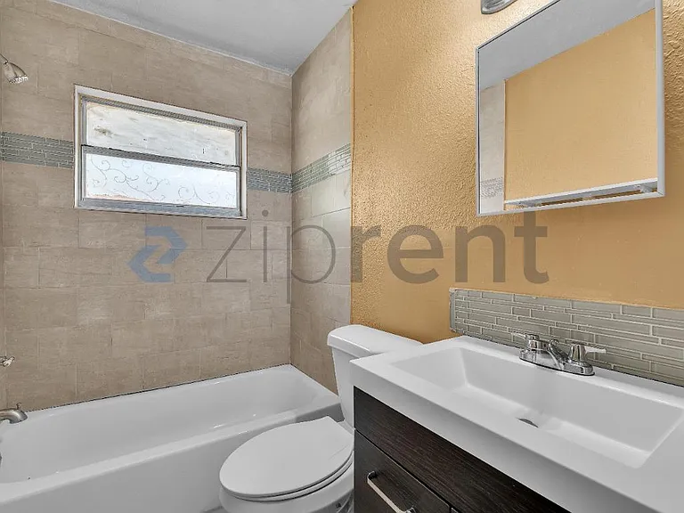 9413 N Mulberry St #A — Photo 7
