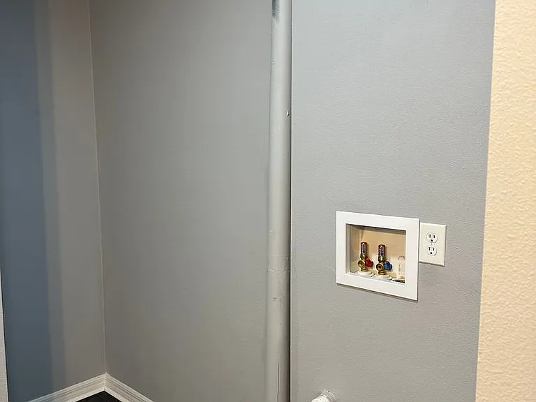 105 N Davis St #1 — Photo 13