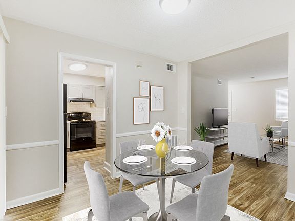3rd image of 2609 Charlestown Dr #1-D