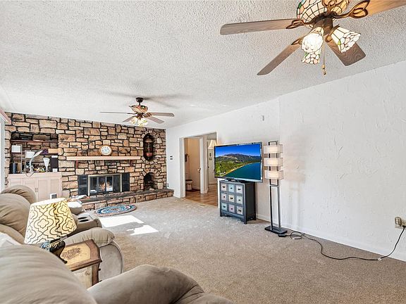 3rd image of 251 Williams Blvd