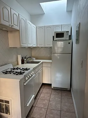 Rented by Pinnacle City Living | media 3