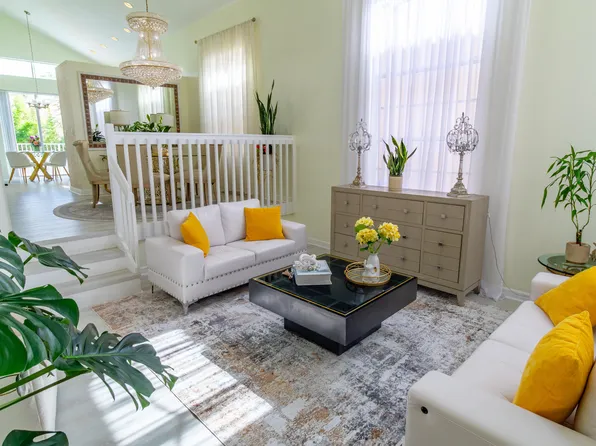 1534 Running Oak Lane, Royal Palm Beach, FL 33411