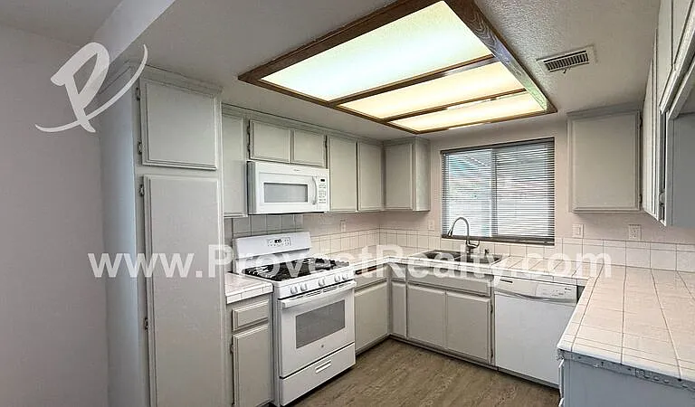 13165 Rain Shadow Rd — Photo 8