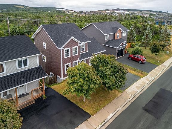 3rd image of 331 Stavanger Drive