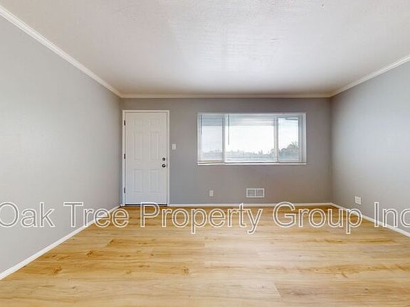 3rd image of 5600 Bancroft Ave APT E