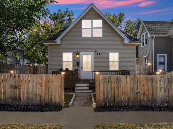 1031 10th Ave SE, Cedar Rapids, IA 52401