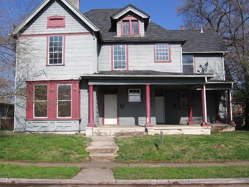 1st image of 2457 Parkview Ave