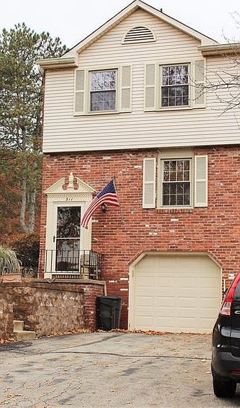 2nd image of 311 Scott Ln