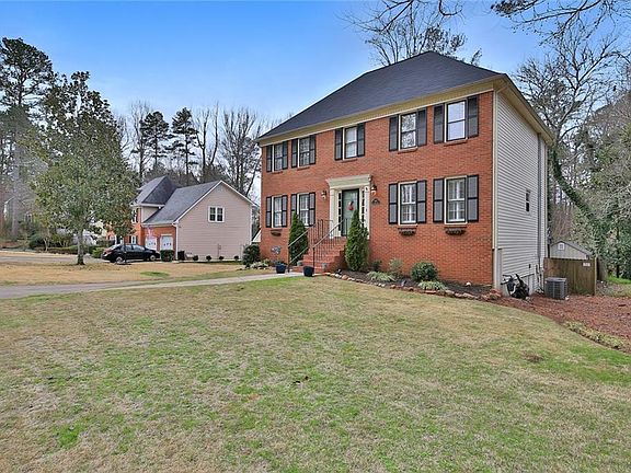 2nd image of 1628 Pine Creek Way
