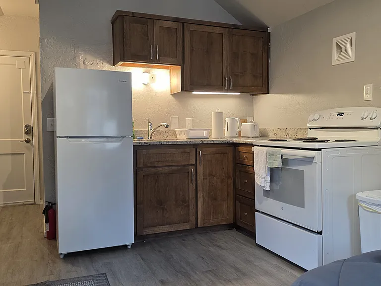 312 Howard St #B — Photo 9