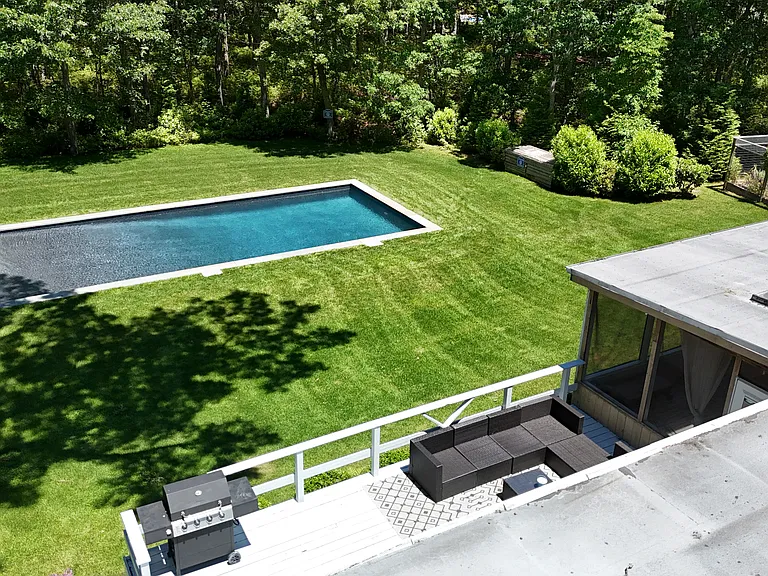 403 Springs Fireplace Rd — Photo 31