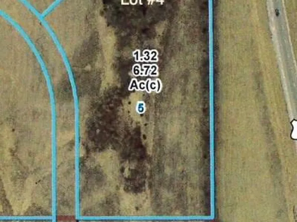 5415 N Pointe Dr, Saint Joseph, MO 64506