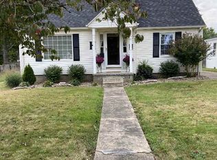 125 N Queens Ct, Huntington, WV 25705